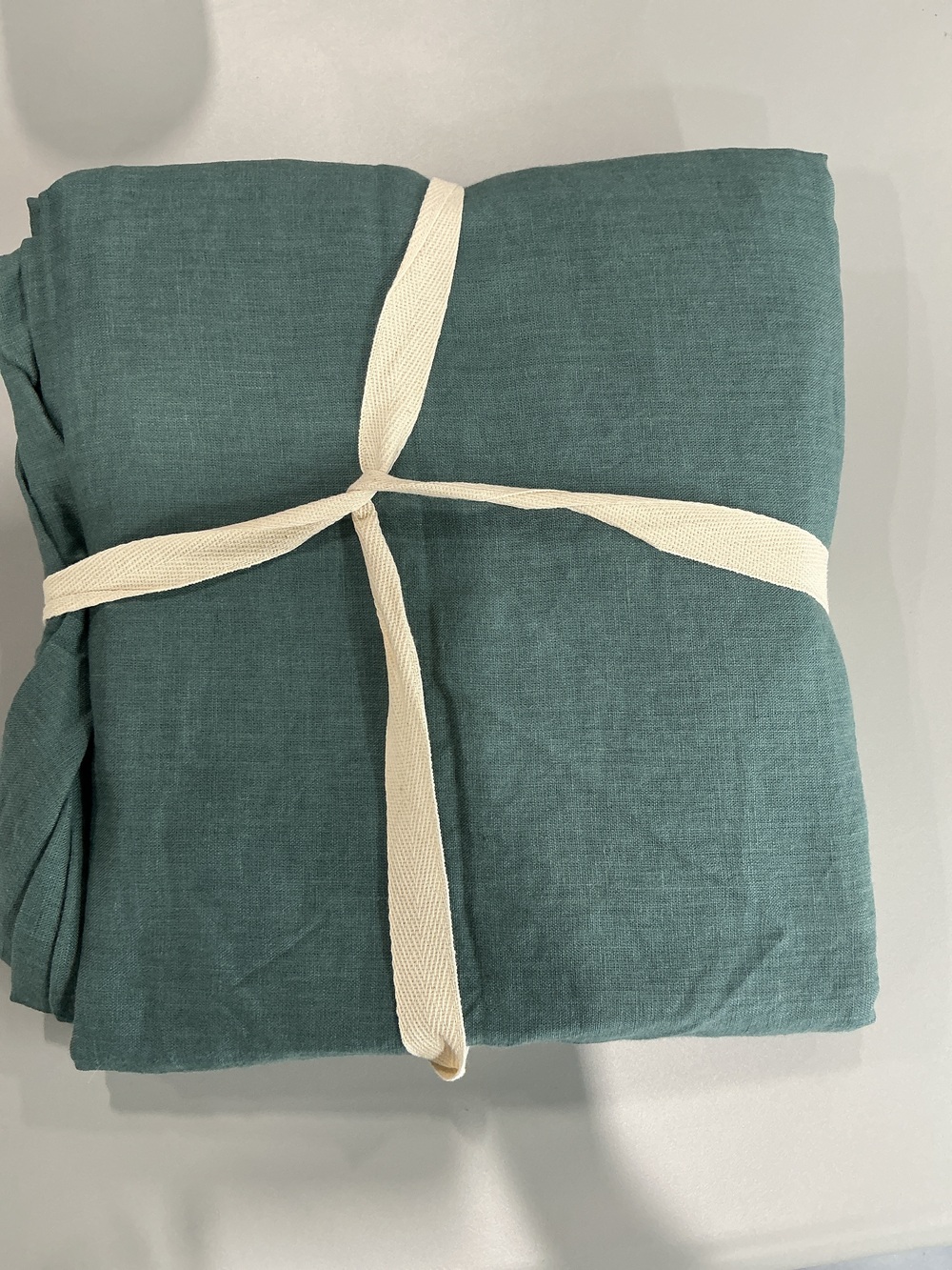 European Linen Tablecloth - Picture 2 of 3